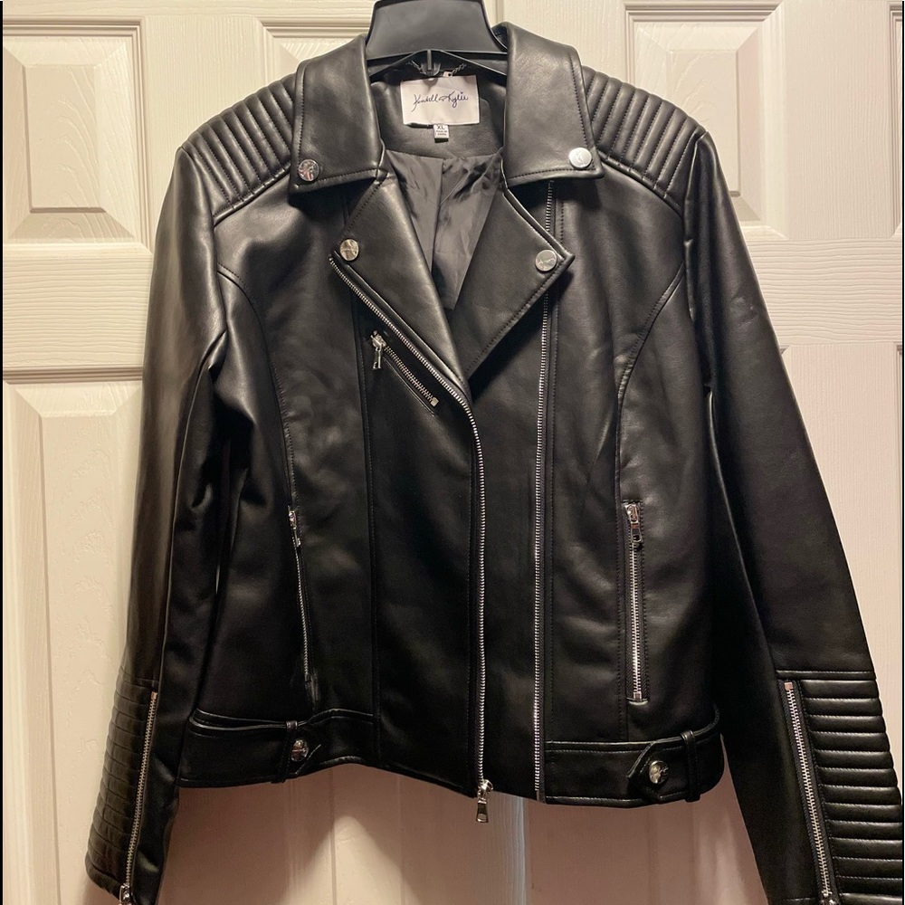 Black Kendall & Kylie Jacket